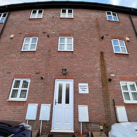 Viking Apartment Cronton Exterior foto
